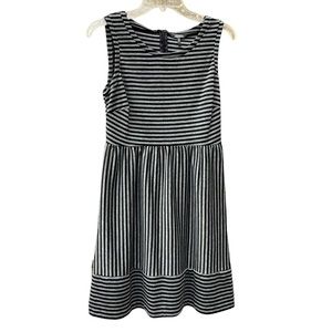 {EXCELLENT} [Daisy Fuentes] {Gray & Black} [Striped Dress with Zip Back]